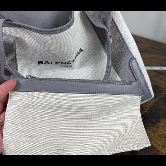 Balenciaga Cabas Tote Bag + Pouch in Grey Leather & Ivory Canvas (BAXX190) - Picture 8 of 12